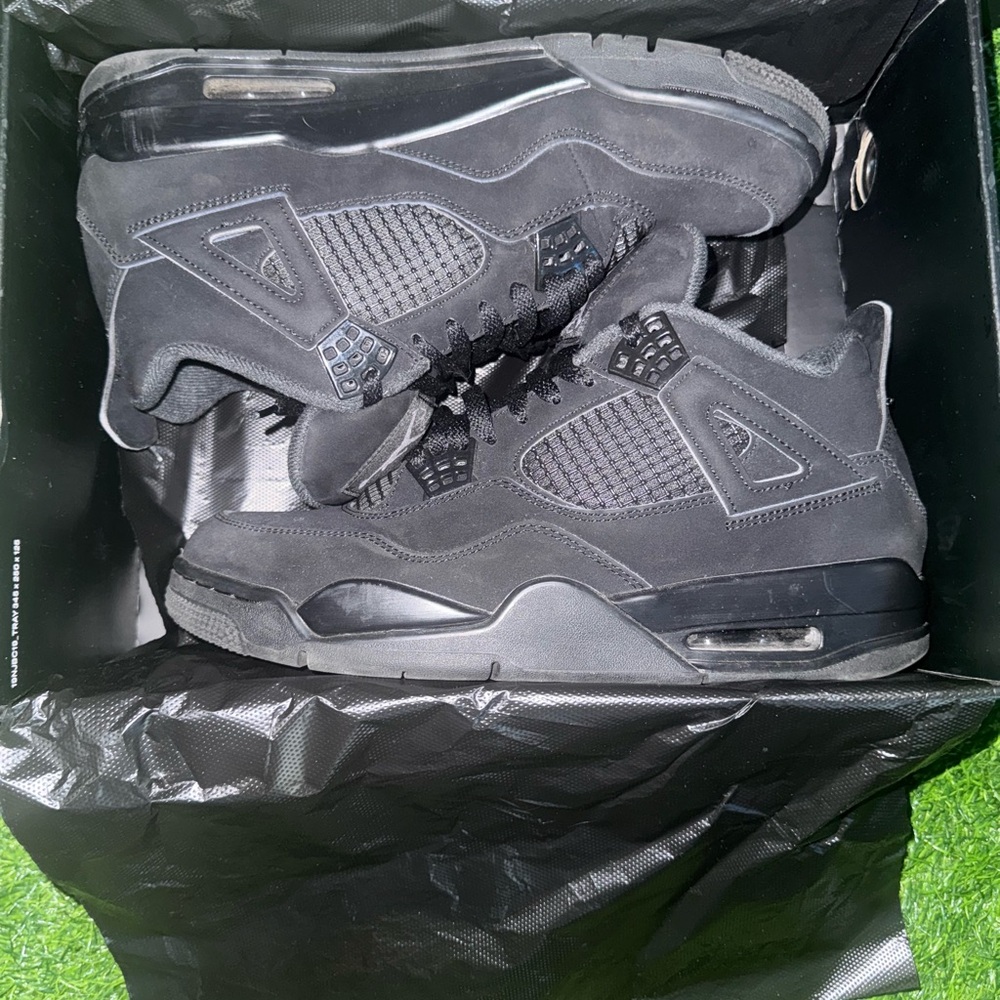 Jordan 4 Retro Black Cat (2020)